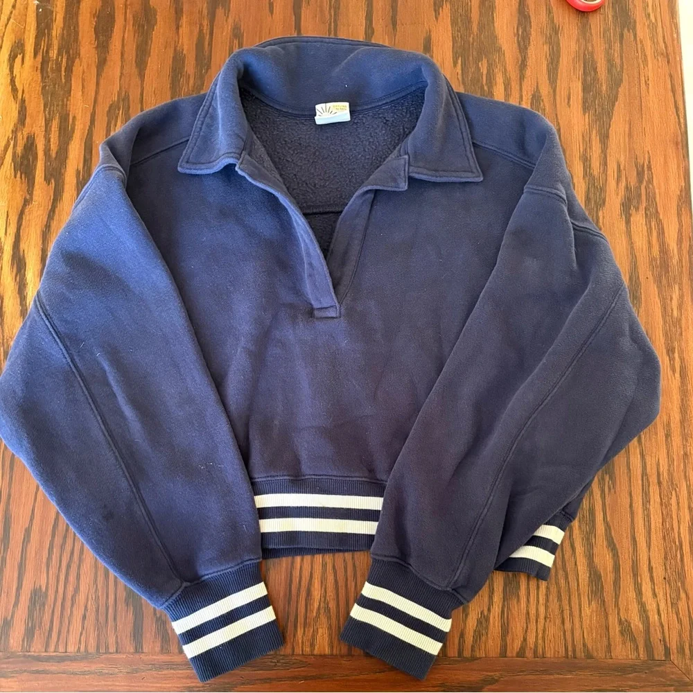 OFFLINE By Aerie Cloud Fleece Polo Navy Sweatshirt White Trim Small Active - Picture 1 of 5
